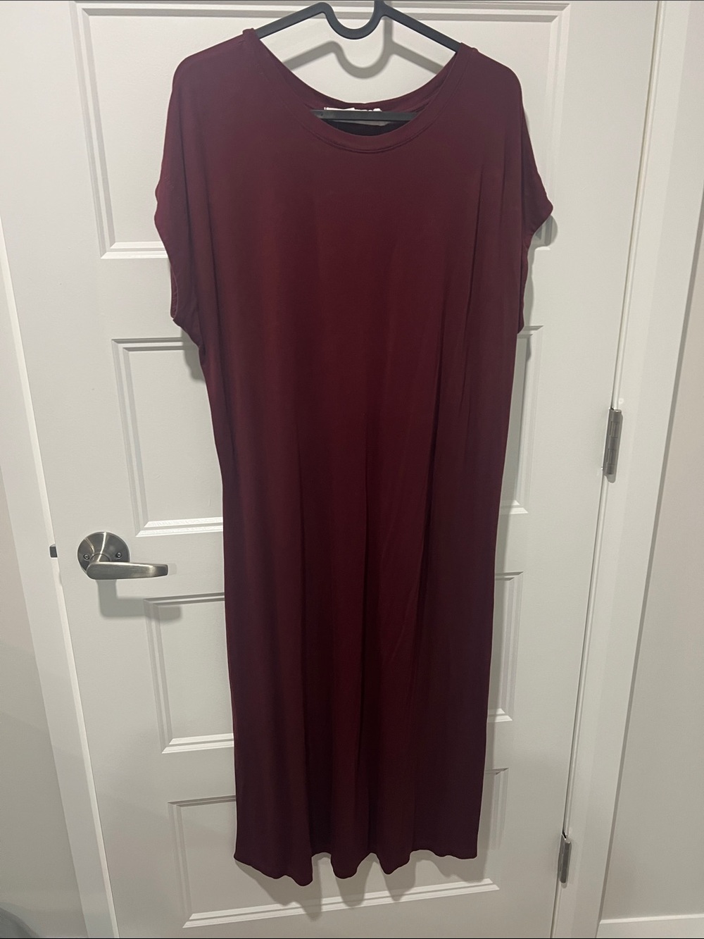 Women's Burgundy Short Sleeve Maxi Dress
